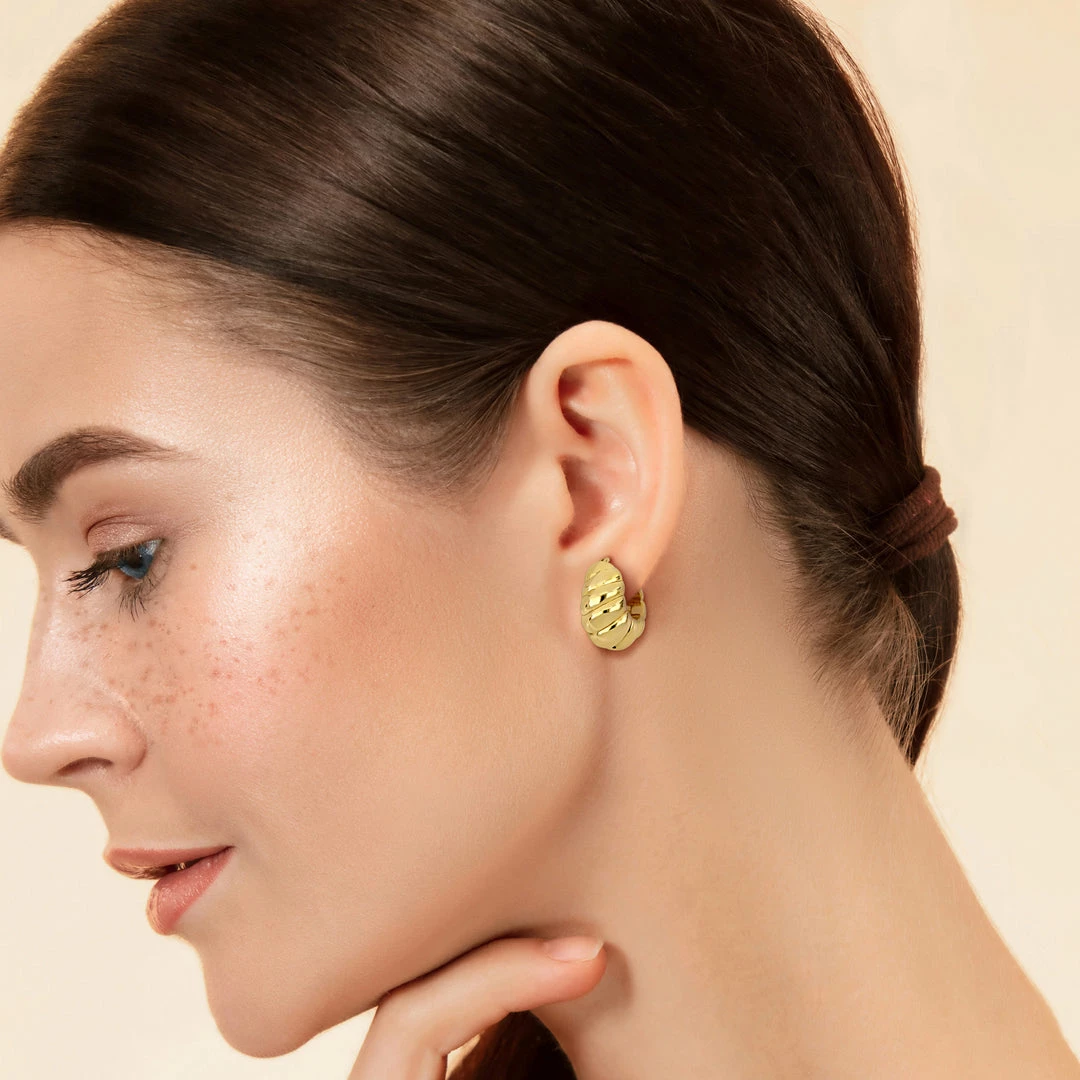 Deals ❤️ Mimi & Max 22 MM Ribbed Hoop Earrings in Yellow Plated Sterling Silver for 👩 women 🎉 6 Deals ❤️ Mimi & Max 22 MM Ribbed Hoop Earrings in Yellow Plated Sterling Silver for 👩 women 🎉 - Image 4