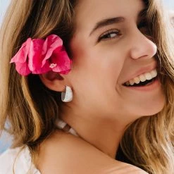 Brand new 🔔 Mimi & Max 23 MM Textured Hoop Earrings in Sterling Silver for 👩 women ⌛ -Mimi & Max Shop e85b8929b3334c0fbec56820419bde23 5c02cd27 b195 42c4 82e6 858aed967bb5 1080x